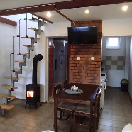 Tatil Evi Petunia-dom S Dvoma Spalnami
