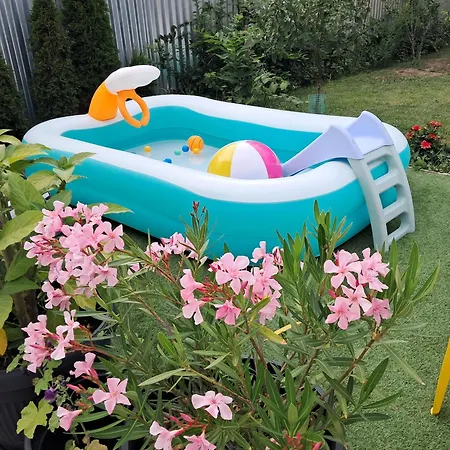 Petunia-dom S Dvoma Spalnami Tatil Evi *