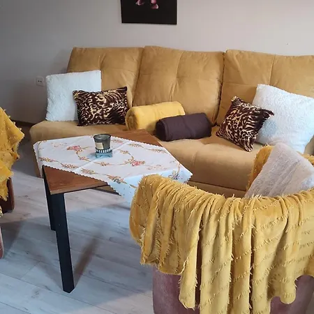 Petunia-dom S Dvoma Spalnami