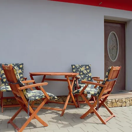 Petunia-dom S Dvoma Spalnami